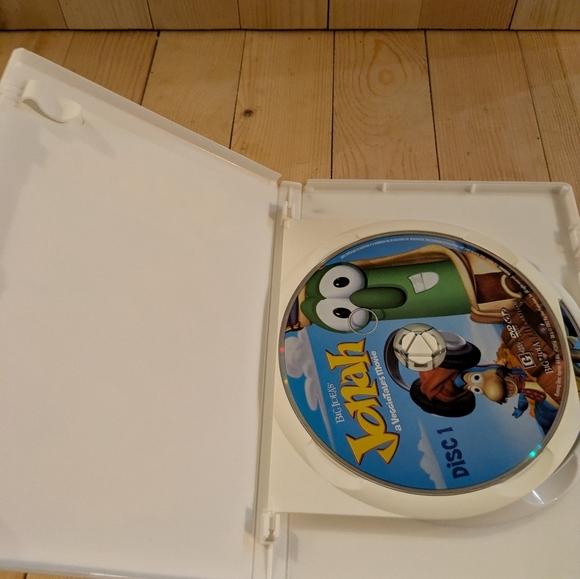 Jonah: A VeggieTales Movie DVD Used - Picture 4 of 7